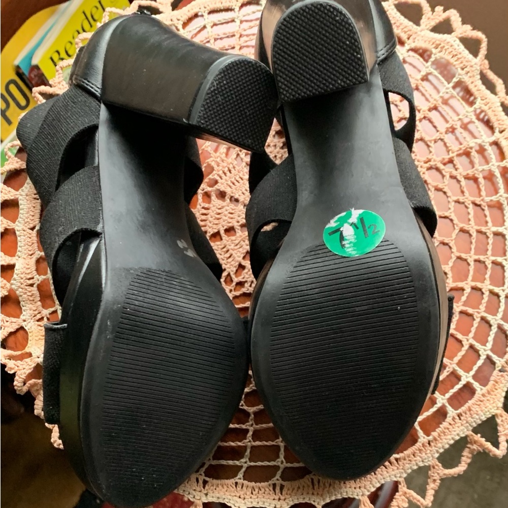 “REPORT” Black High Heels  Size 7.5   NWT - Picture 7 of 9